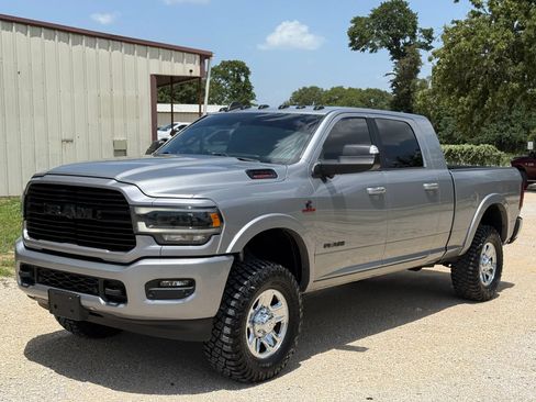 Used 2019 RAM 2500 Laramie w/ Night Edition AWD/4WD image 7