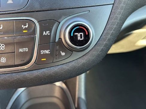 Used 2024 Chevrolet Malibu LT image 25