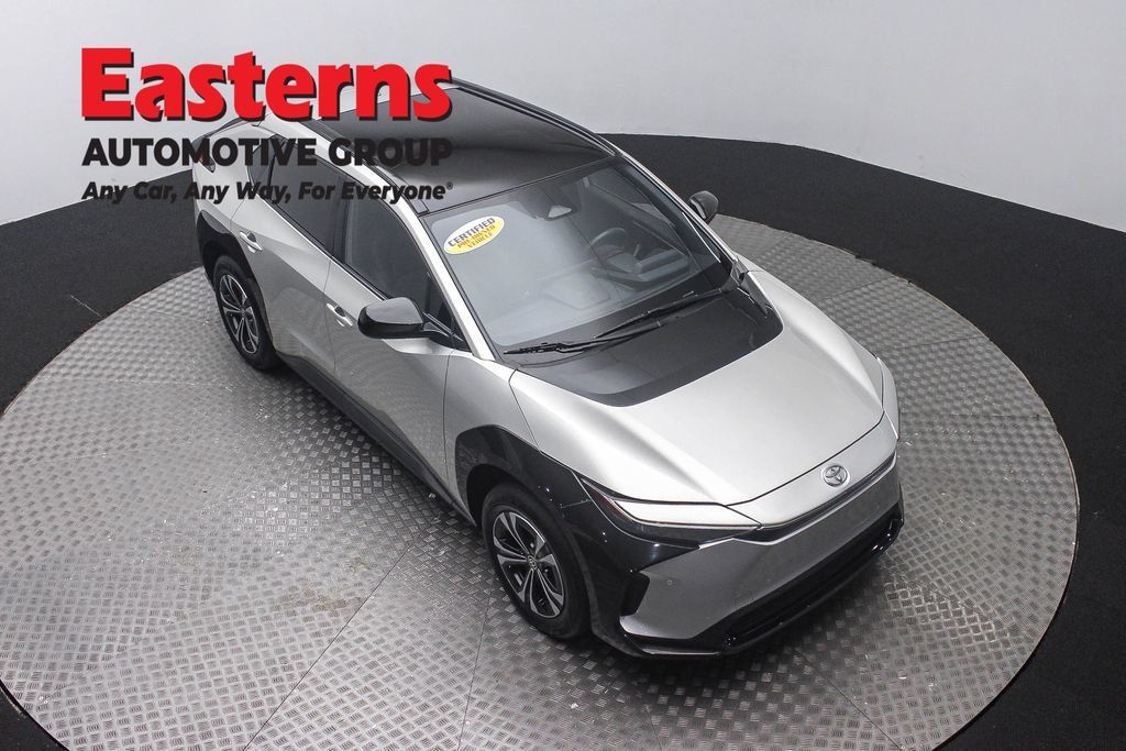 Used 2024 Toyota bZ4X FWD image 3