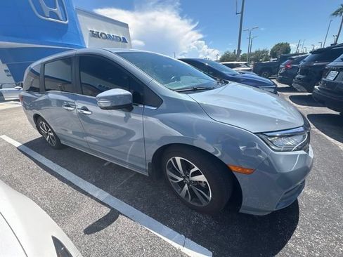 Used 2024 Honda Odyssey Touring image 1
