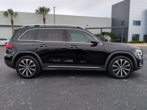 Used 2021 Mercedes-Benz GLB 250 image 4
