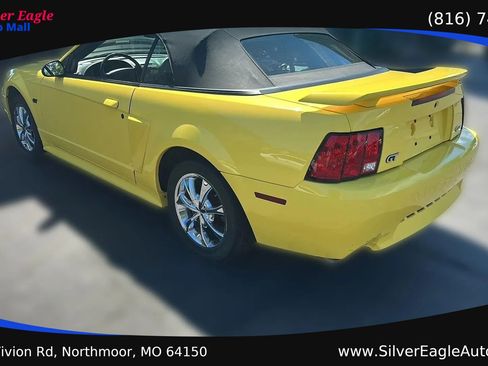 Used 2003 Ford Mustang GT RWD image 11