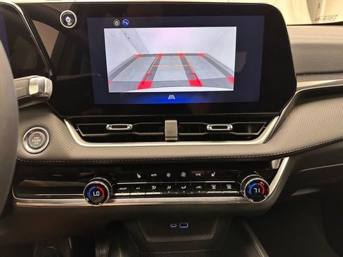 New 2026 Chevrolet Equinox LT FWD image 8