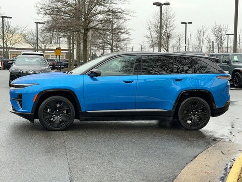 Used 2025 Jeep Wagoneer S Launch Edition image 11