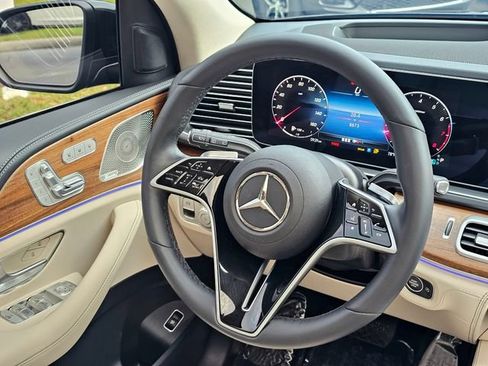 Certified 2025 Mercedes-Benz GLE 350 4MATIC image 31