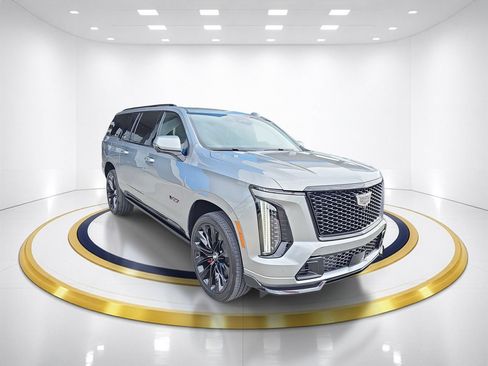 New 2026 Cadillac Escalade ESV V w/ LPO, ONYX Package AWD/4WD image 3