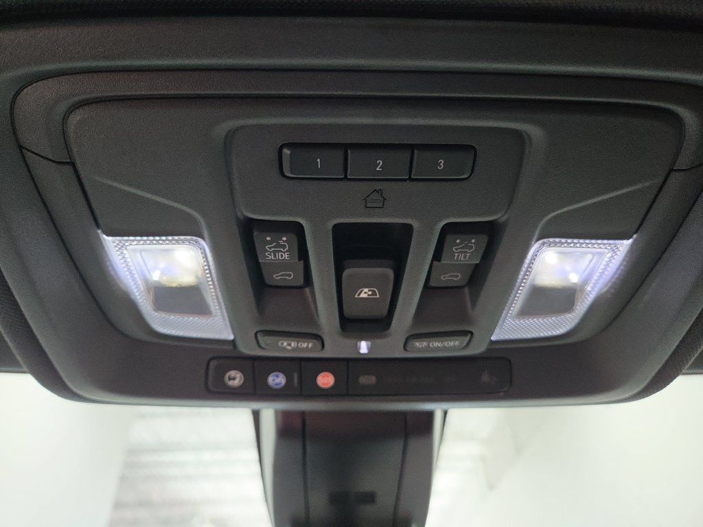 Used 2019 Chevrolet Silverado 1500 High Country w/ Technology Package AWD/4WD image 52
