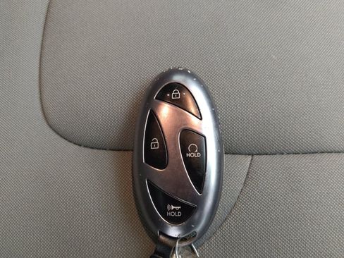 Used 2025 Hyundai Elantra SEL FWD image 32
