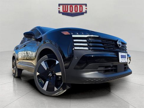 New 2026 Nissan Kicks SR image 4