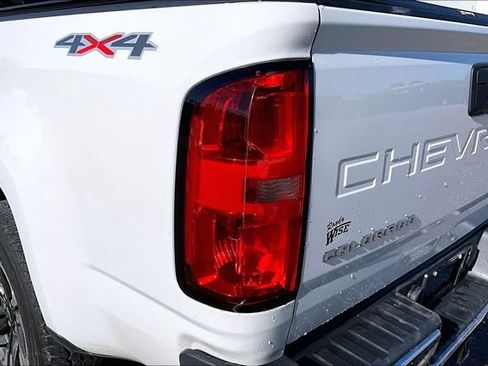 Used 2022 Chevrolet Colorado W/T w/ WT Convenience Package AWD/4WD image 29