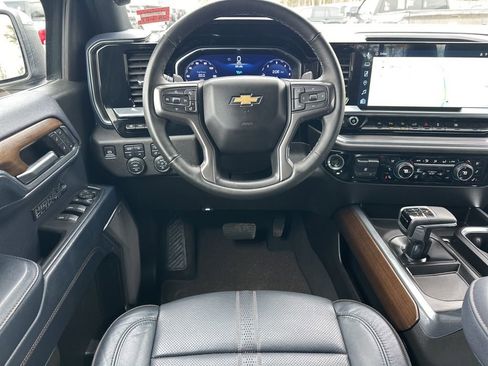Used 2024 Chevrolet Silverado 1500 High Country w/ Technology Package image 21