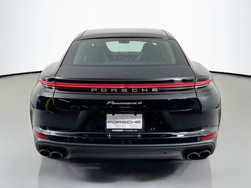 Certified 2025 Porsche Panamera 4 image 6