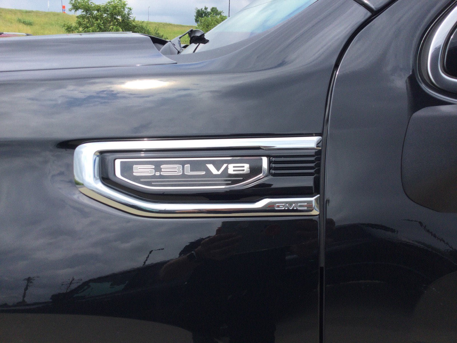 Used 2026 GMC Sierra 1500 SLT w/ SLT Premium Package AWD/4WD image 9