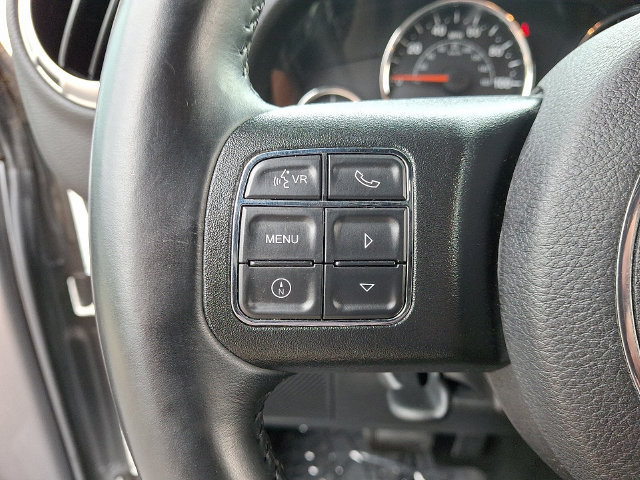Used 2017 Jeep Wrangler Unlimited Sahara w/ Connectivity Group AWD/4WD image 19