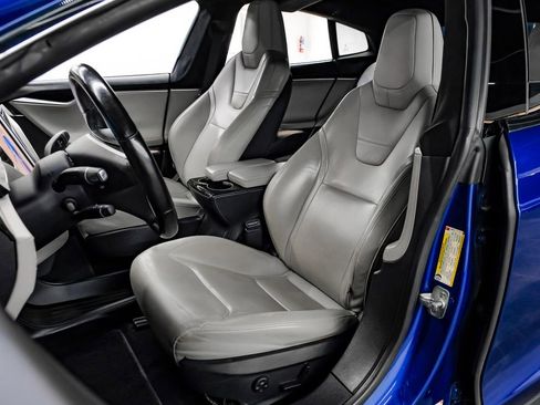 Used 2016 Tesla Model S 70 image 36