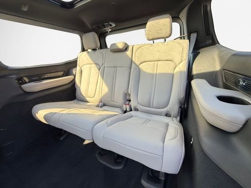 New 2026 Jeep Grand Wagoneer Summit AWD/4WD image 28