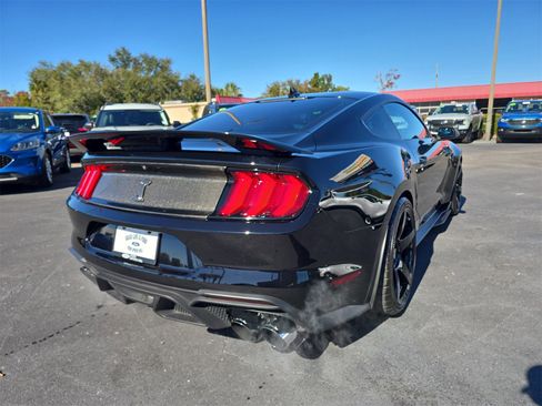Used 2020 Ford Mustang Shelby GT500 w/ Technology Package image 4