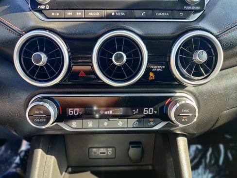 Used 2023 Nissan Sentra SR w/ Midnight Edition Package FWD image 15
