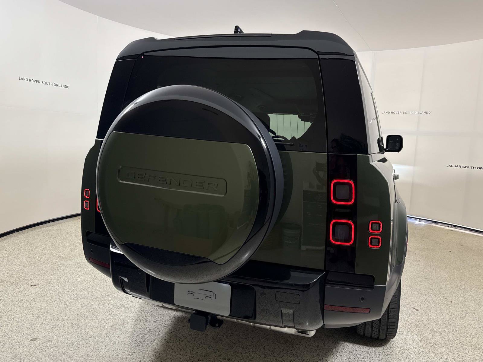New 2026 Land Rover Defender 130 S AWD/4WD image 4
