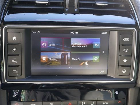 Used 2017 Jaguar F-PACE Prestige image 22