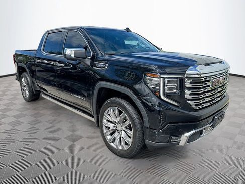 Used 2024 GMC Sierra 1500 Denali w/ Denali Reserve Package AWD/4WD image 4