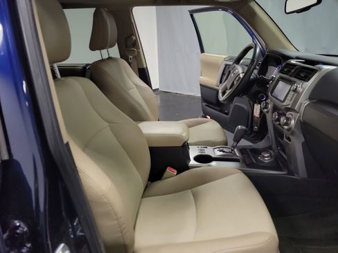 Used 2016 Toyota 4Runner SR5 Premium AWD/4WD image 23