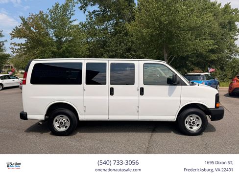 Used 2008 GMC Savana 2500 Passenger w/ Power Package RWD image 7