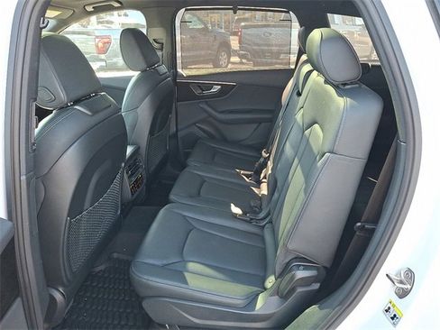 Used 2025 Audi Q7 3.0T Prestige w/ Prestige Package image 11