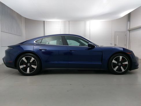 Certified 2022 Porsche Taycan 4S AWD/4WD image 8
