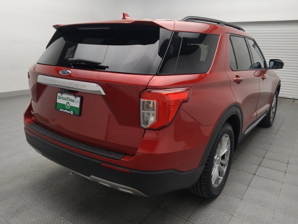 Used 2020 Ford Explorer XLT w/ Equipment Group 202A RWD image 9