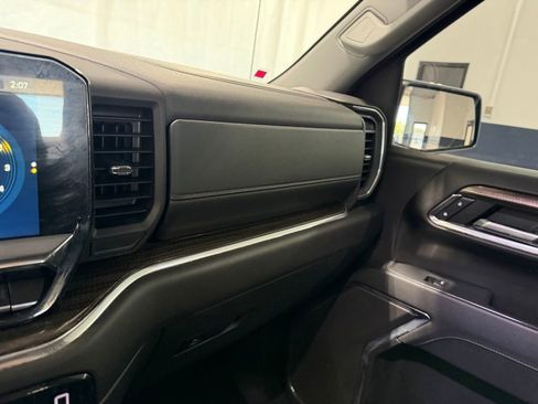 Used 2024 Chevrolet Silverado 1500 LT image 18