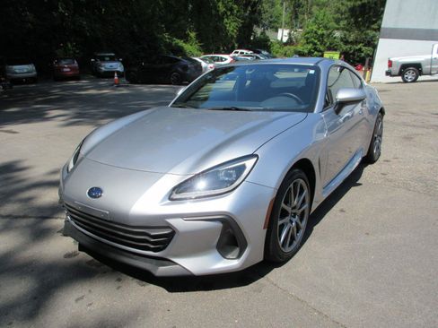 Used 2024 Subaru BRZ Premium RWD image 1