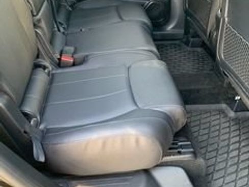 Used 2021 Mercedes-Benz GLB 250 4MATIC image 5
