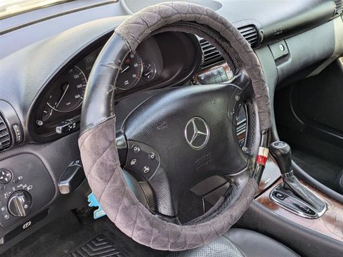Used 2005 Mercedes-Benz C 240 4MATIC Sedan image 15