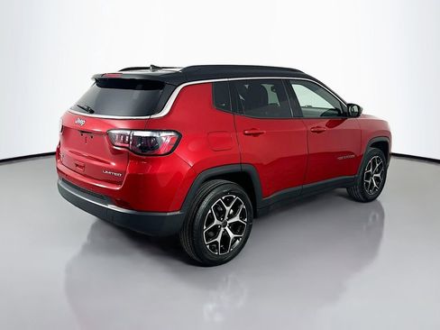 Used 2025 Jeep Compass Limited AWD/4WD image 7