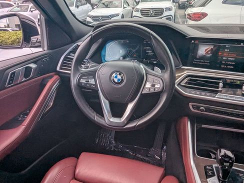 Used 2022 BMW X6 xDrive40i w/ Premium Package image 3