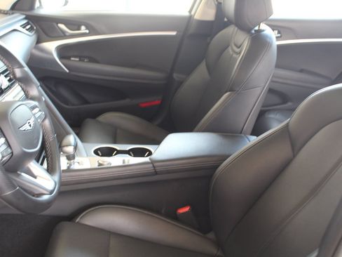 Used 2025 Genesis G70 2.5T RWD image 24