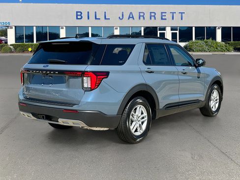 New 2026 Ford Explorer Active image 4