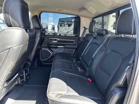 Used 2022 RAM 1500 Laramie AWD/4WD image 12