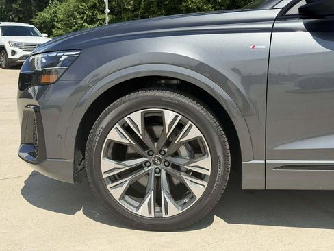 Used 2026 Audi Q8 Premium Plus AWD/4WD image 6