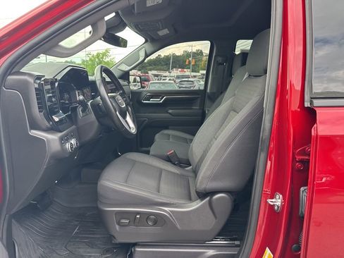 Used 2024 GMC Sierra 1500 Elevation w/ LPO, Elevation Black Package AWD/4WD image 13