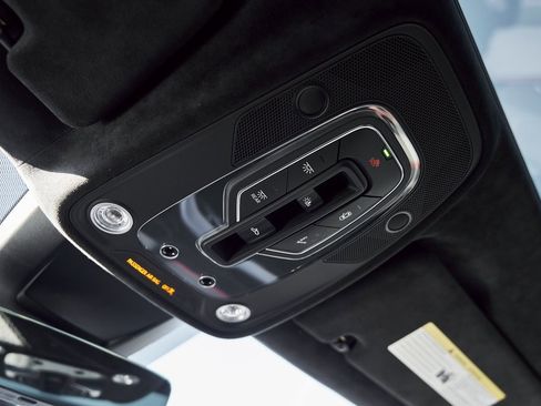 Used 2021 Lamborghini Urus image 83