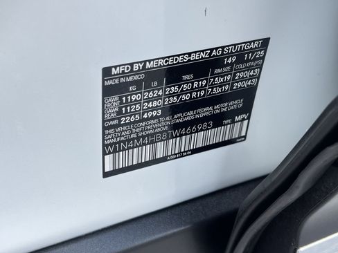 Used 2026 Mercedes-Benz GLB 250 4MATIC image 42