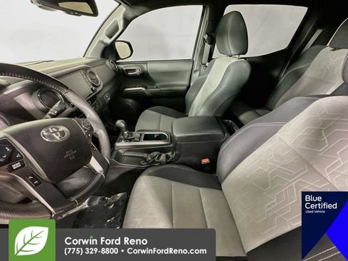 Used 2021 Toyota Tacoma TRD Off-Road w/ Technology Package AWD/4WD image 24