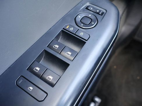 Used 2025 Kia K4 FWD image 17