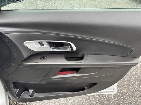 Used 2015 Chevrolet Equinox LS image 14