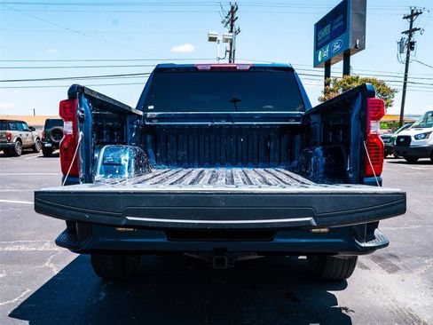 Used 2022 Chevrolet Silverado 1500 Custom RWD image 8