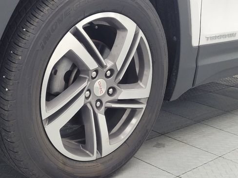 Used 2020 GMC Terrain SLT AWD/4WD image 31