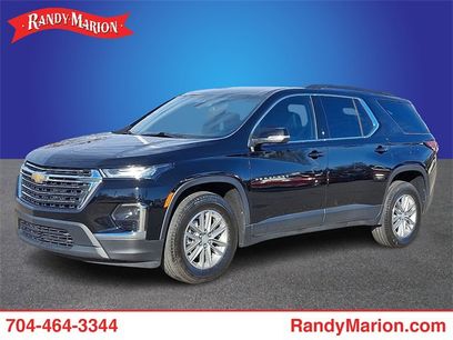 Used 2022 Chevrolet Traverse LT