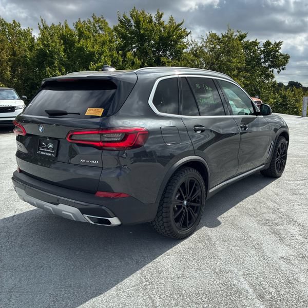 Used 2020 BMW X5 xDrive40i w/ Premium Package AWD/4WD image 2